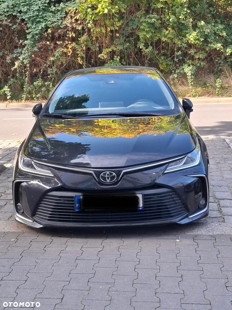 Toyota Corolla - 1
