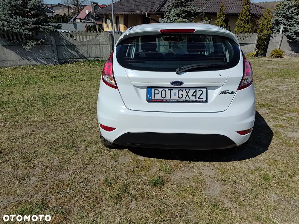 Ford Fiesta 1.25 Ambiente EU5 - 10