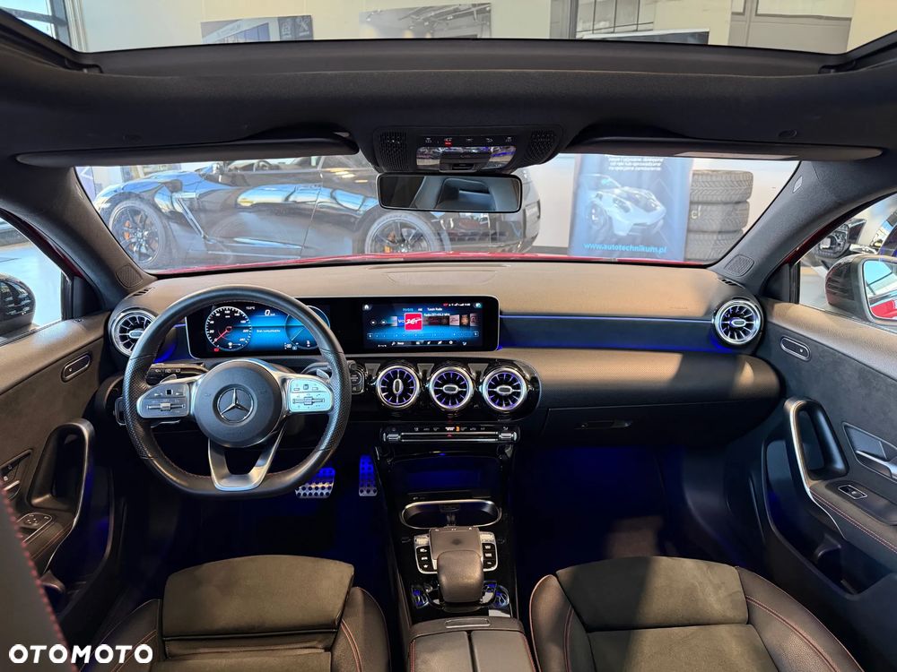 Mercedes-Benz Klasa A 180 7G-DCT AMG Line Advanced Plus - 31