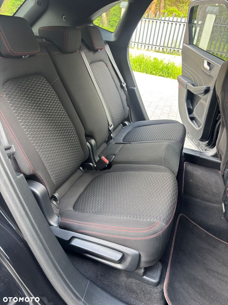 Ford Kuga 2.5 Duratec PHEV ST-LINE - 14