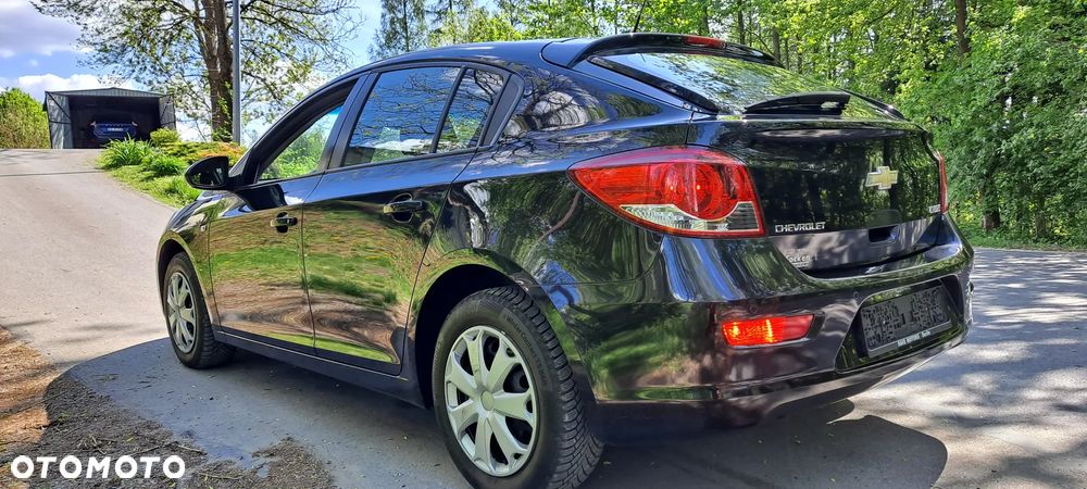 Chevrolet Cruze 1.6 LT+ - 17