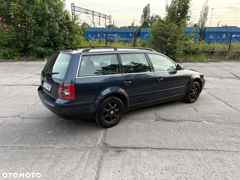 Volkswagen Passat 1.9 TDI Basis - 5