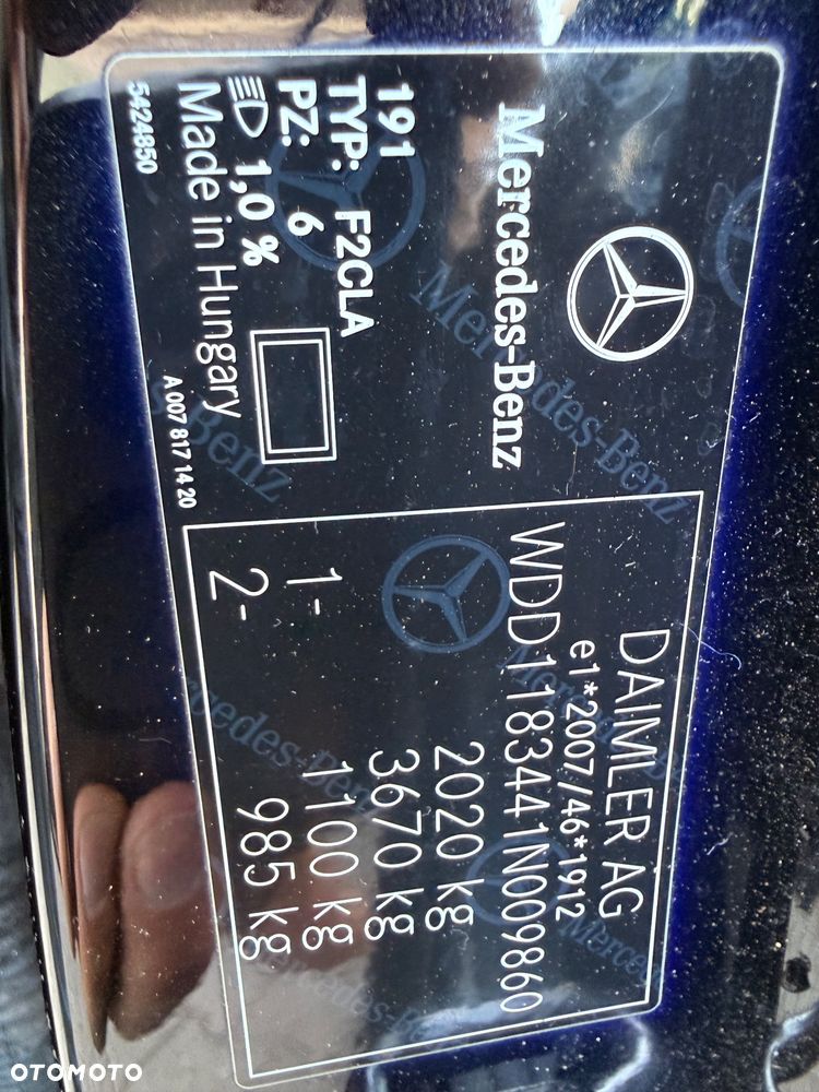 Mercedes-Benz CLA - 24