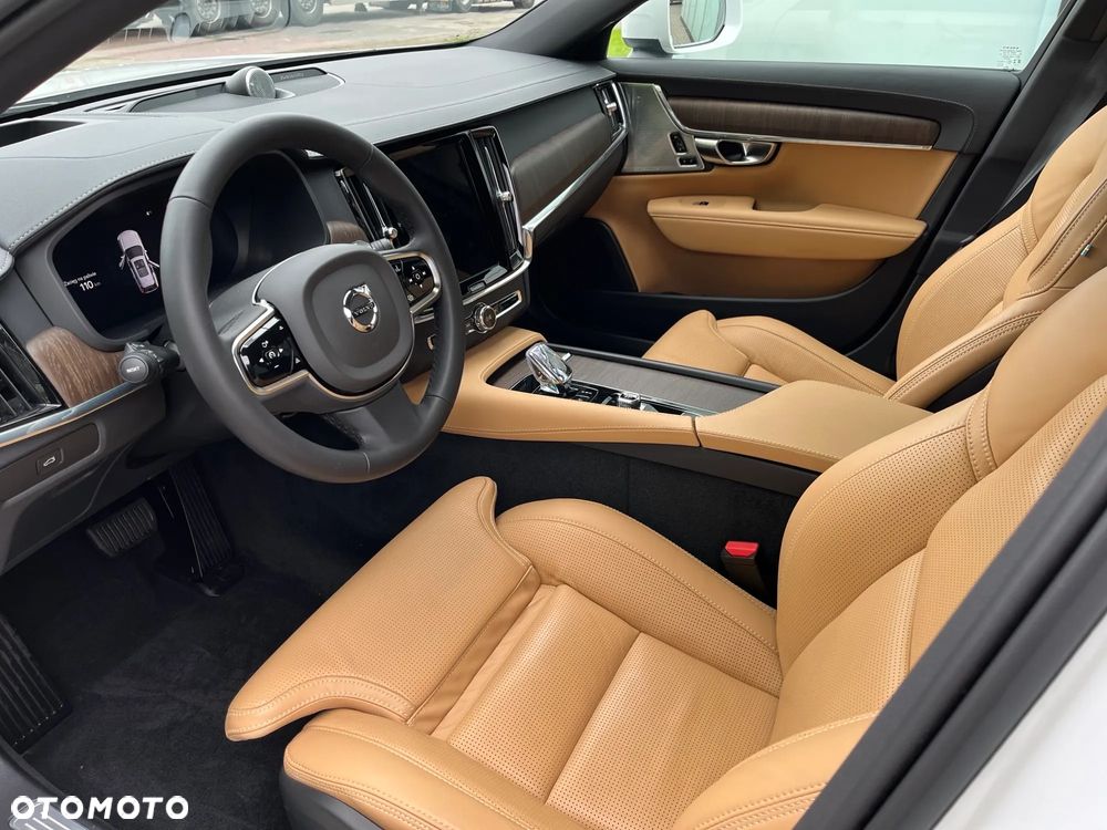 Volvo V90 Cross Country B5 D AWD Ultimate - 14