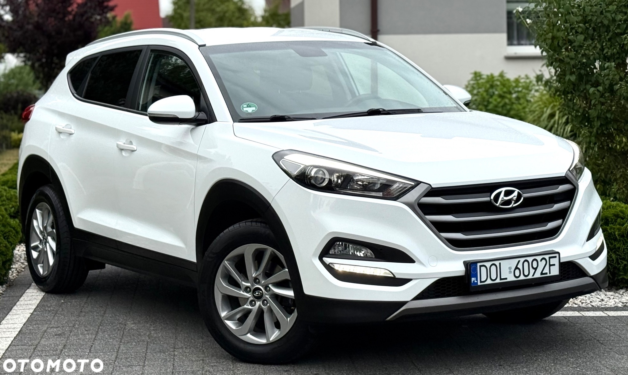 Hyundai Tucson blue 1.6 GDi 2WD Navi - 32