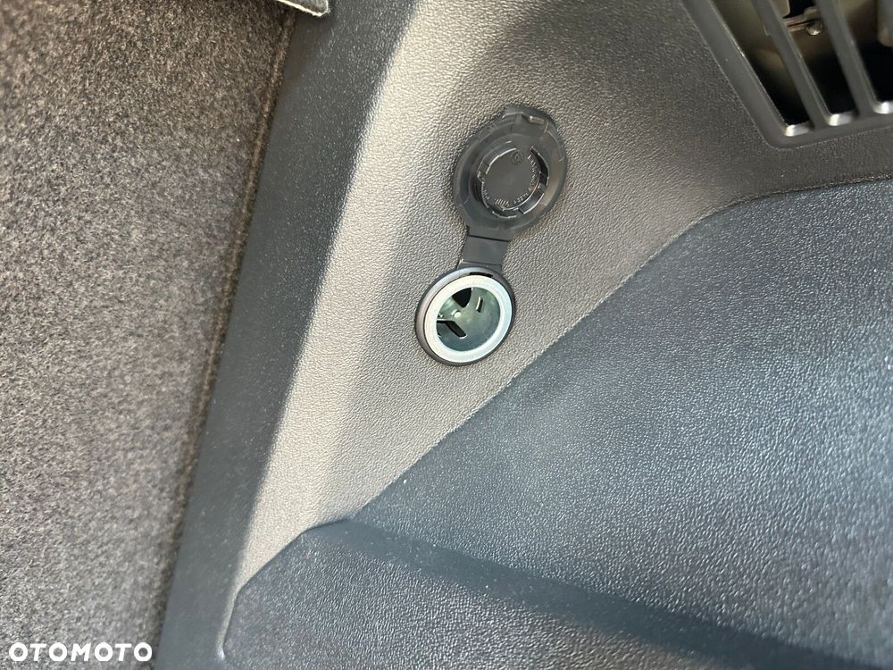 Volkswagen Tiguan - 28