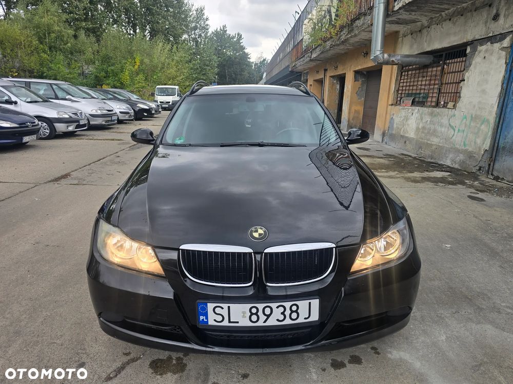 BMW Seria 3 318d