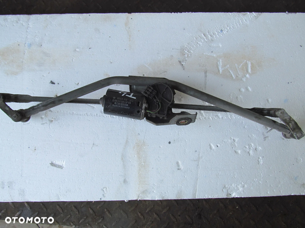 Silniczek wycieraczek z mechanizmem do Volkswagen Transporter T4