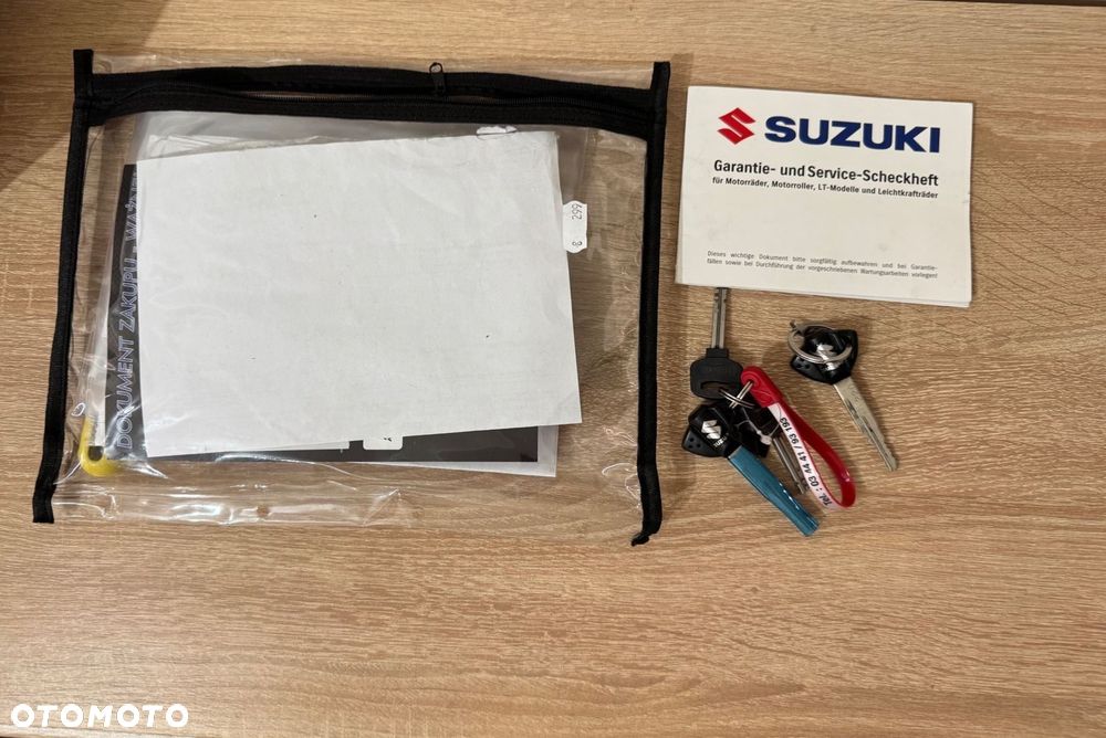 Suzuki GSX 1000 - 6