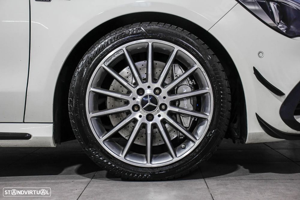 Mercedes-Benz CLA 45 AMG Shooting Brake 4-Matic - 16