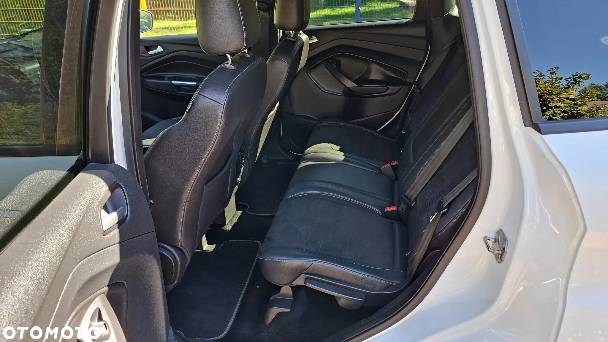Ford Kuga 2.0 TDCi 4x4 ST-Line - 27