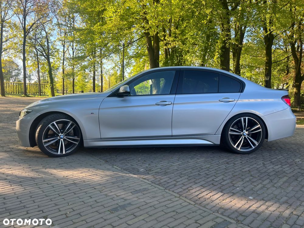 BMW Seria 3 340i M Sport - 5
