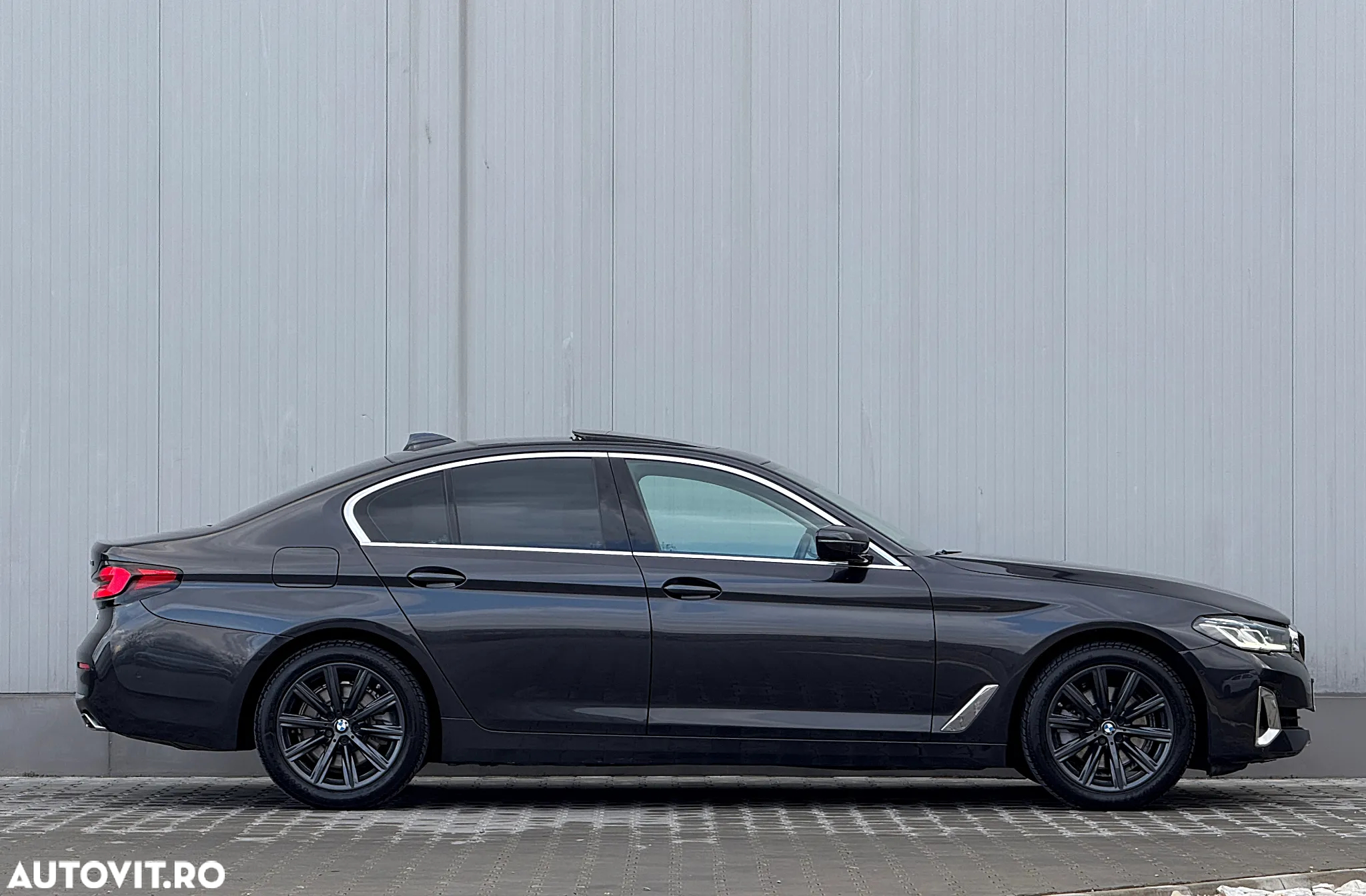 BMW Seria 5 520d xDrive Aut. Luxury Line - 11
