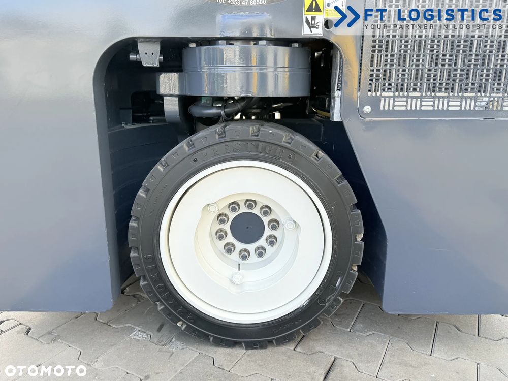 Combilift WÓZEK CZTEROKIERUNKOWY - WIELOKIERUNKOWY | COMBILIFT CB3000| GAS | TRIPLEX 5500MM | POZYCJONER WIDEŁ | PRZESUW WIDEŁ | WOLNY SKOK | NOWE OPONY | PO SERWISIE | STAN IDEALNY | Szeroka oferta wózków czterokierunkowych i bocznych, dopasowanych do różnorodnych potrzeb i zastosowań - 25