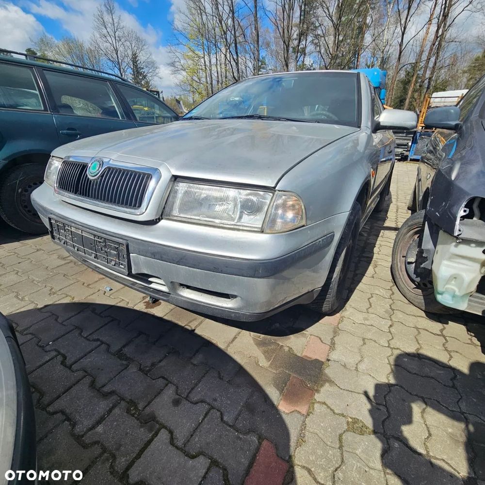 Skoda Octavia (1999r) 1,6 B 74 kW / 100 KM - 9