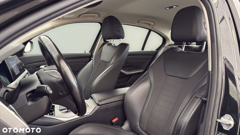 BMW Seria 3 320d Advantage - 11