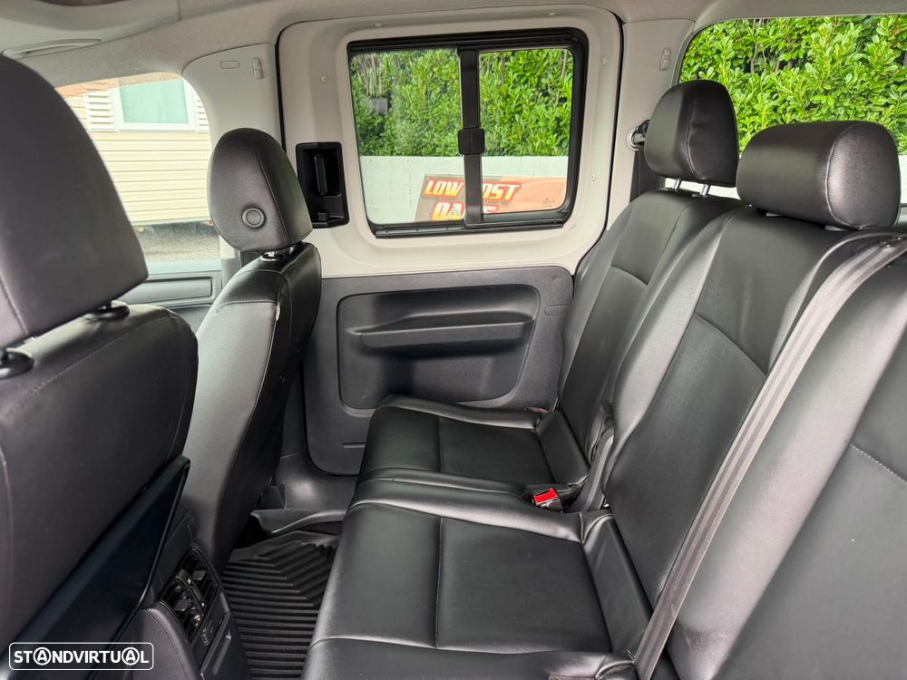 VW Caddy 2.0 TDi BM Highline DSG - 34