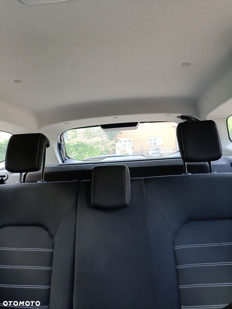 Dacia Duster 1.6 SCe Urban Explorer S&S - 15