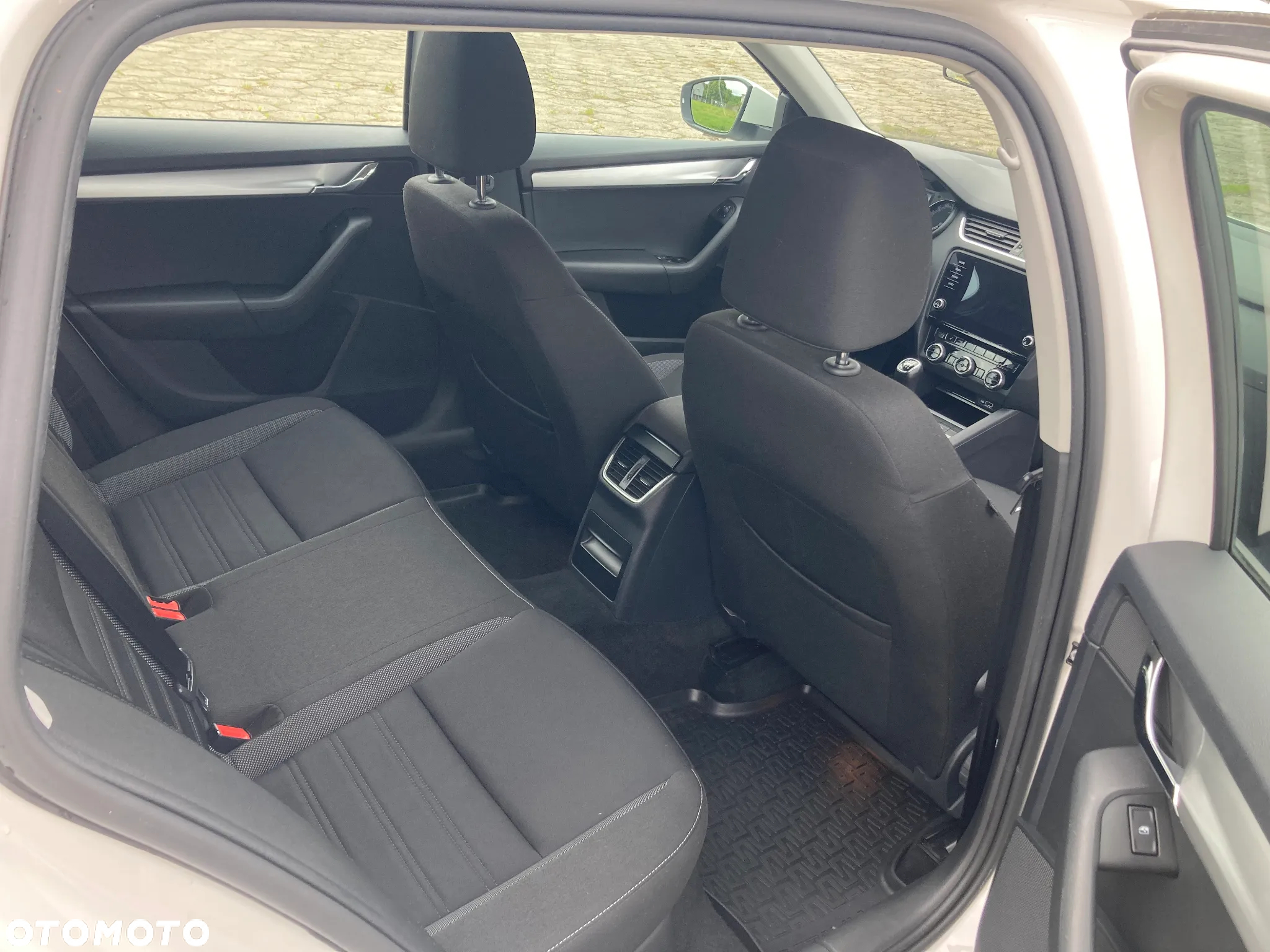 Skoda Octavia 1.5 TSI ACT Ambition - 19
