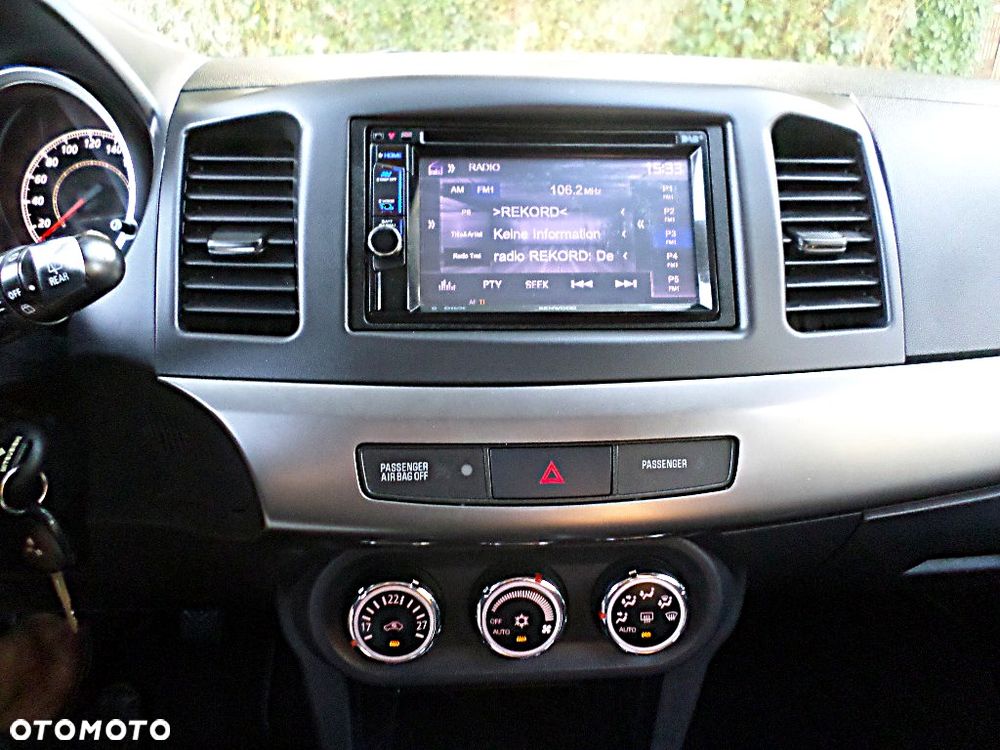 Mitsubishi Lancer Sportback 1.6 ClearTec Plus - 10