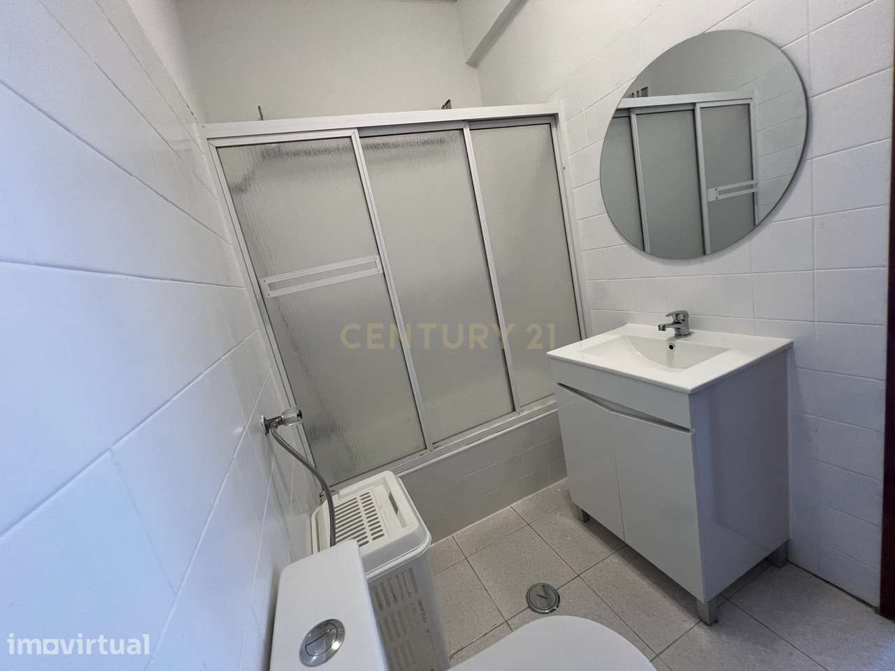 Apartamento T1 mobilado, para arrendar em S. João de Caparica, Almada - Grande imagem: 4/10