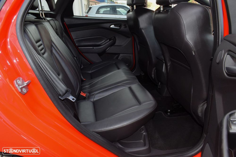 Ford Focus SW 2.0 EcoBoost ST - 8