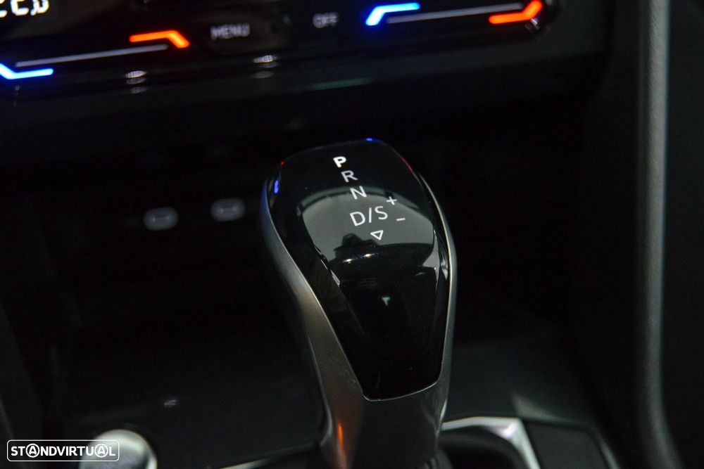 VW Tiguan 2.0 TDI Life DSG - 43
