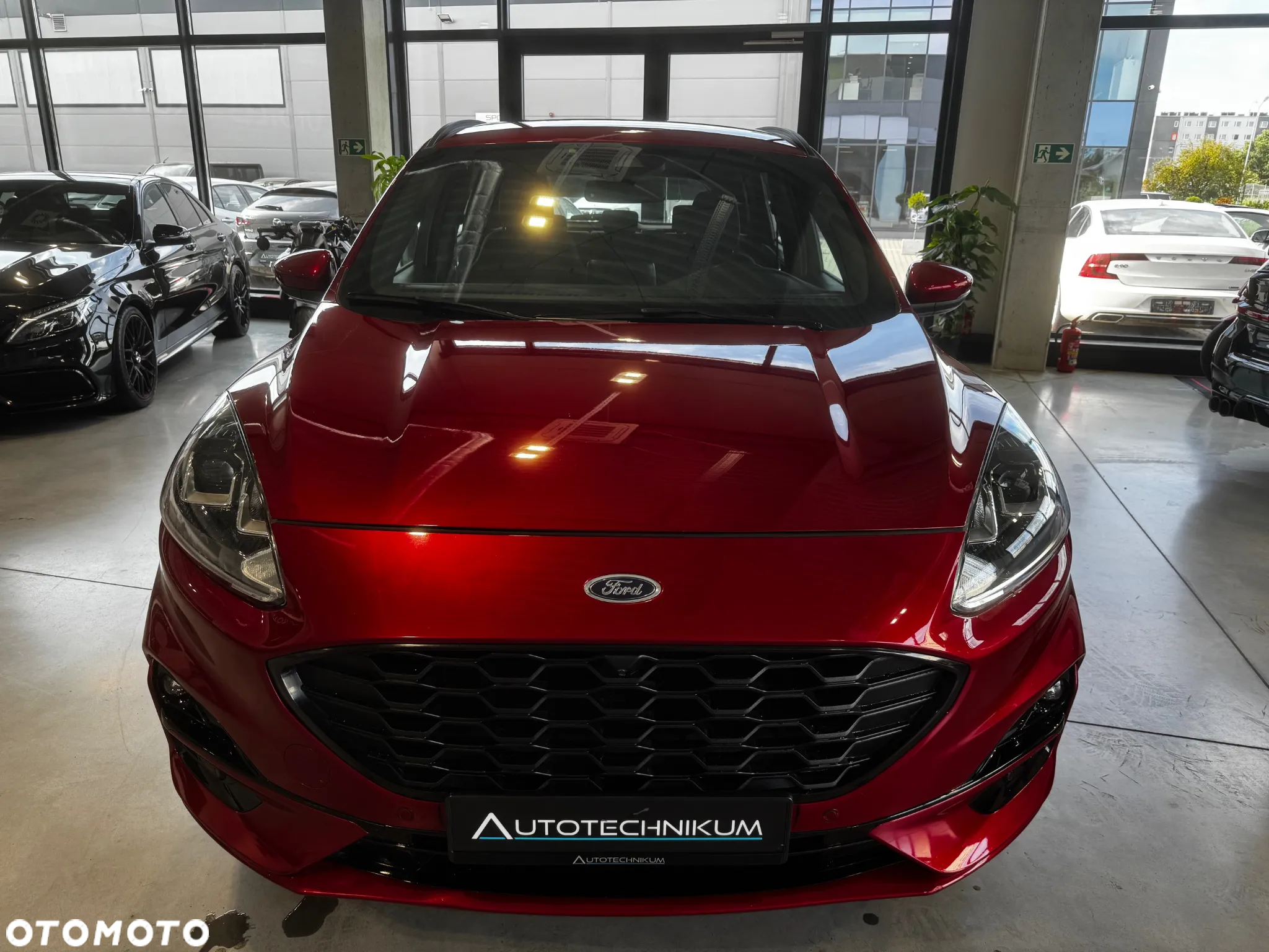 Ford Kuga 2.0 EcoBlue Hybrid ST-LINE - 2