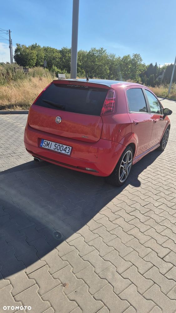 Fiat Grande Punto - 4