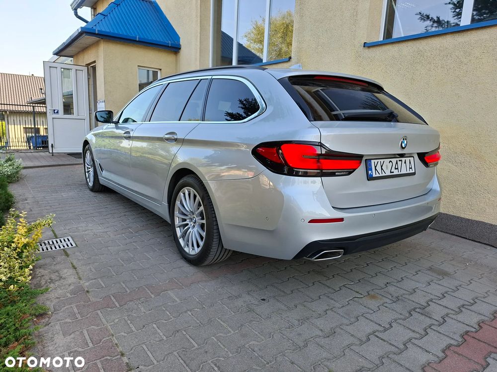 BMW Seria 5 518d - 6