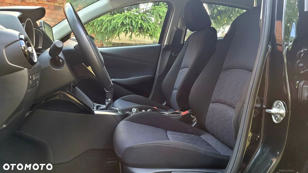 Mazda 2 - 13