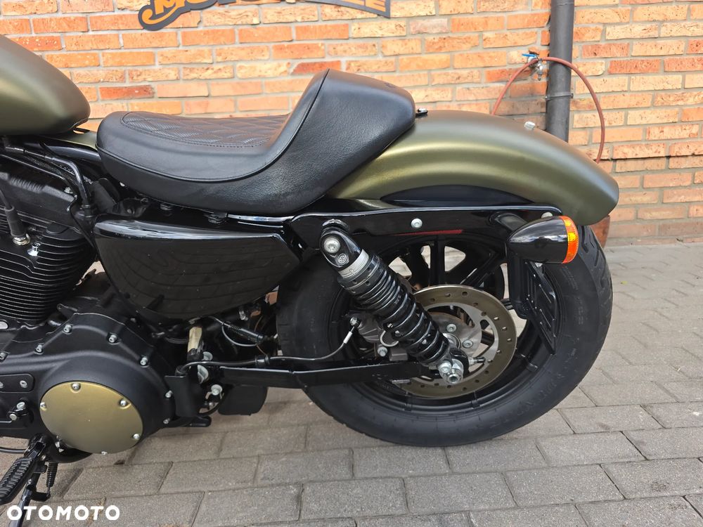 Harley-Davidson Sportster Iron 1200 - 13