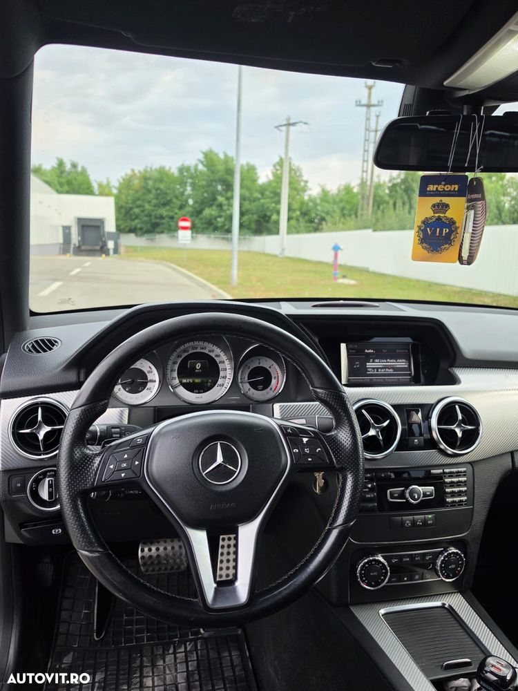 Mercedes-Benz GLK - 3