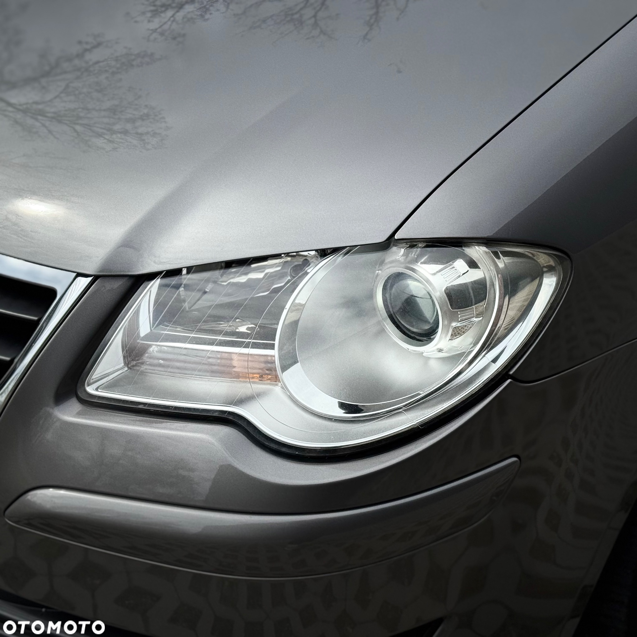 Volkswagen Touran - 37