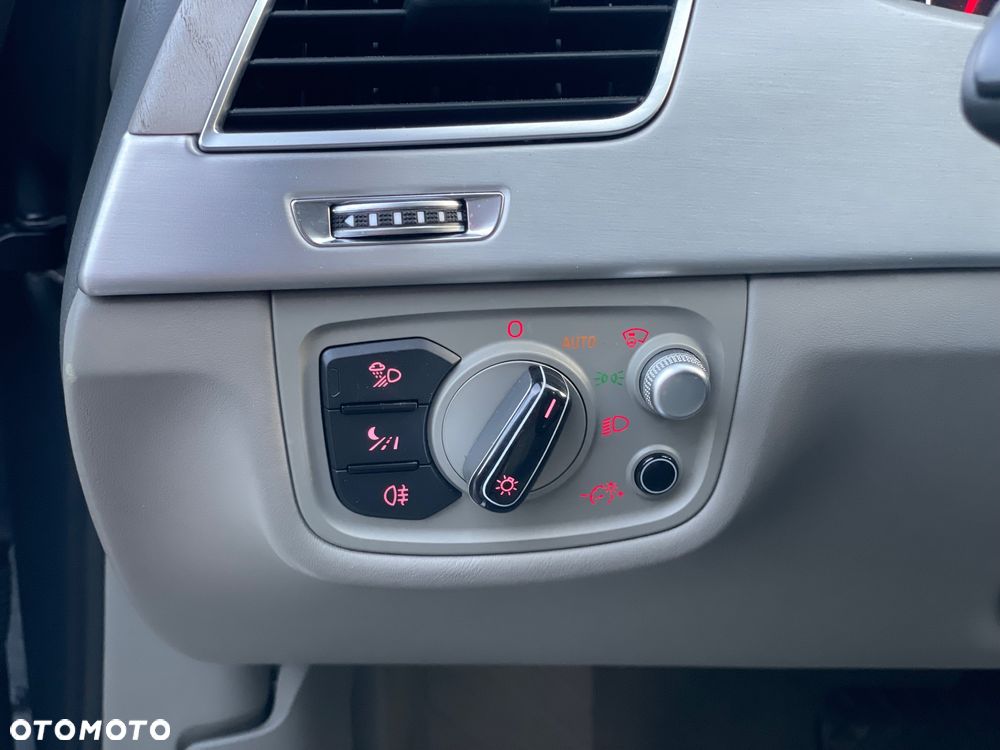 Audi A8 4.0 TFSI cylinder on demand quattro tiptronic Lang - 19