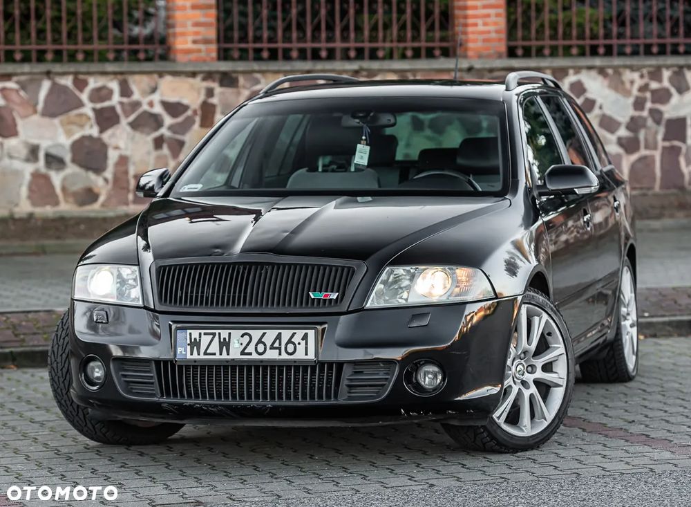 Skoda Octavia Combi 2.0 TDI CR DPF RS - 5