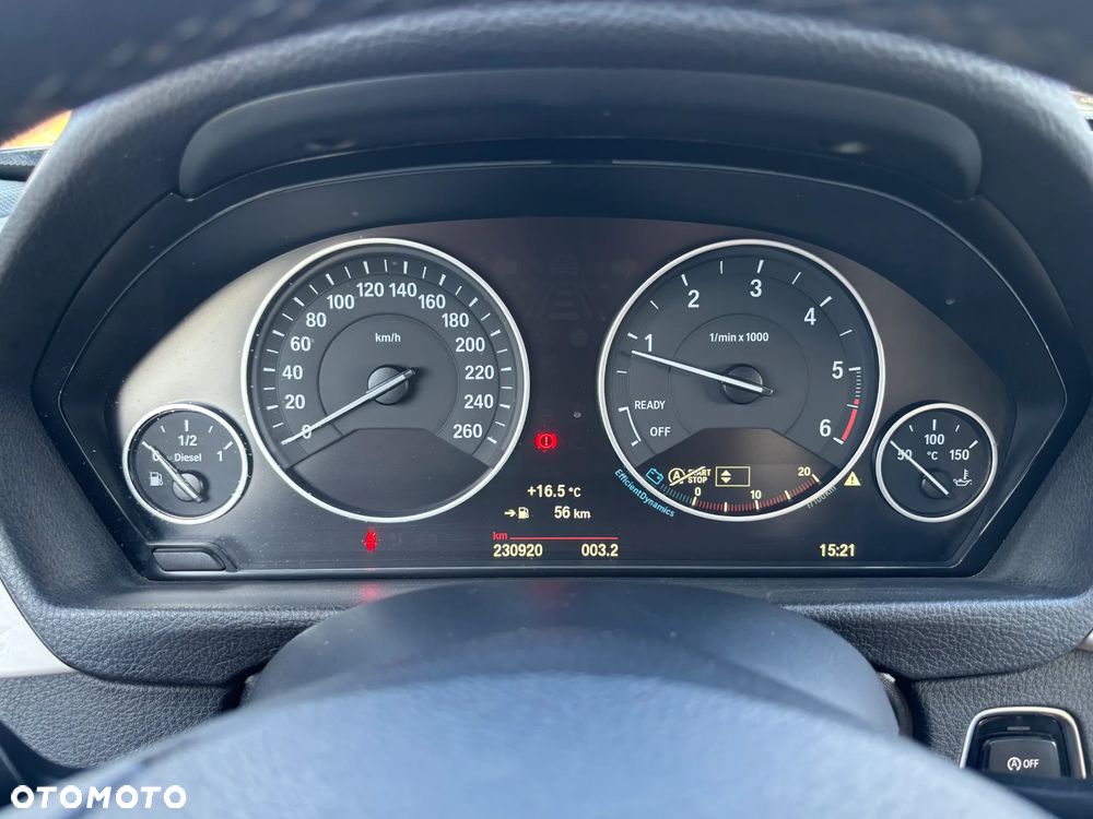BMW Seria 3 320d Sport Line - 35
