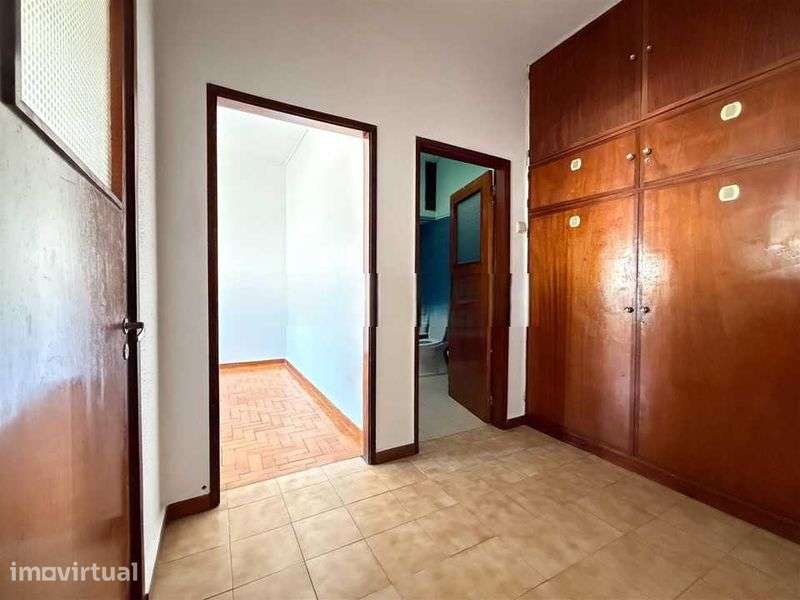 Vende de apartamento T2 em Porto-Campanhã - Grande imagem: 4/7