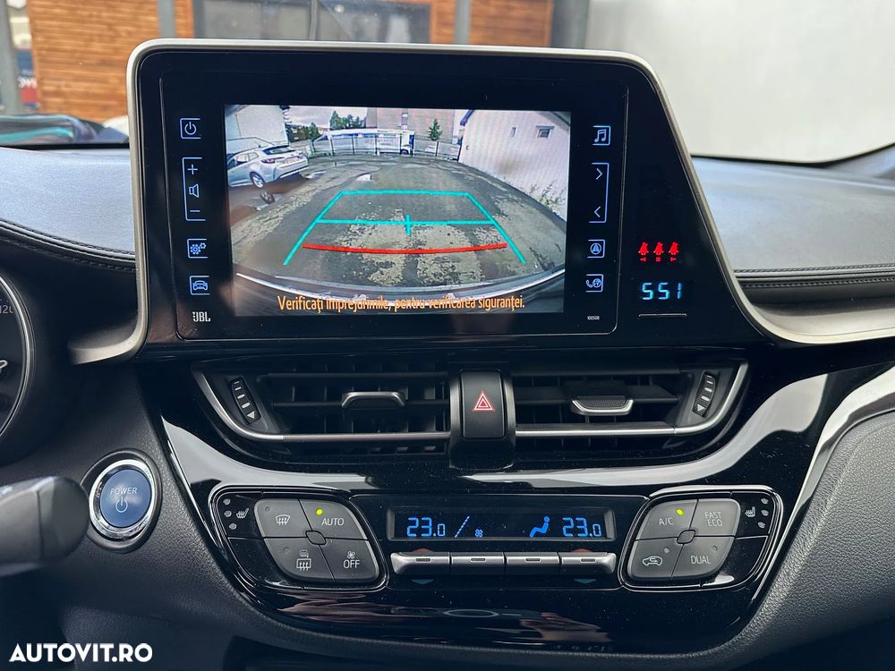 Toyota C-HR Hybrid Business-Edition - 17