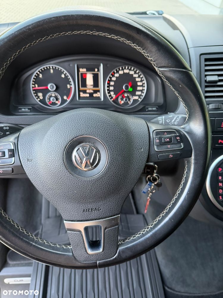 Volkswagen Multivan - 17