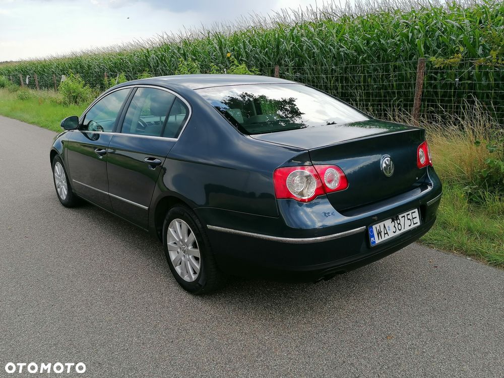 Volkswagen Passat - 3