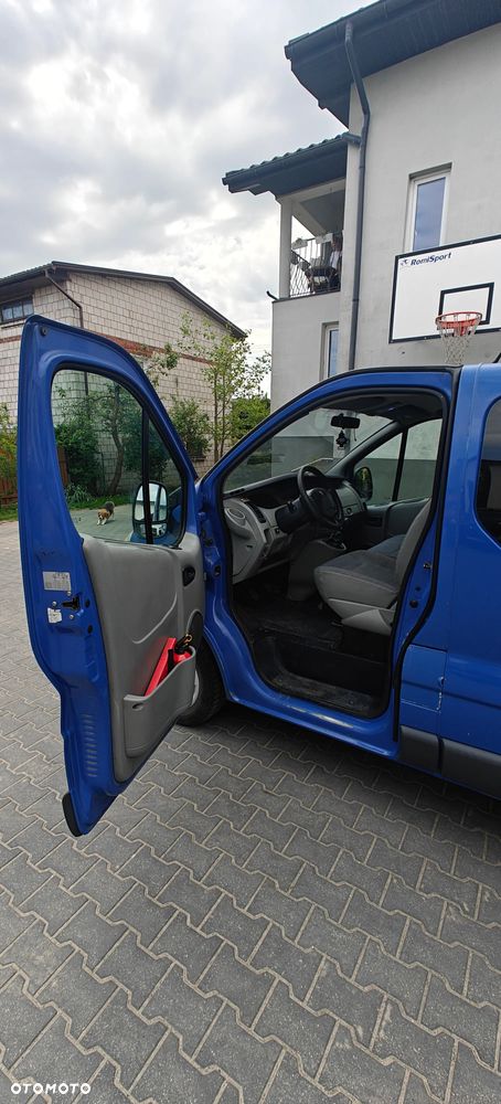 Renault TRAFIC - 8
