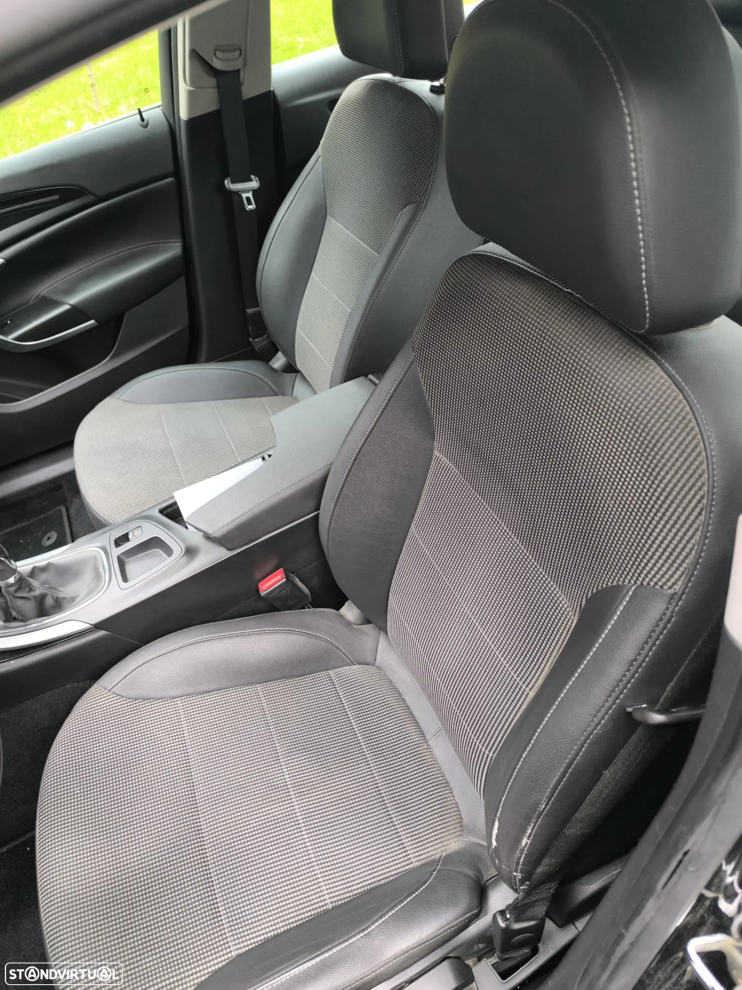 Opel Insignia 1.6 T Cosmo - 12