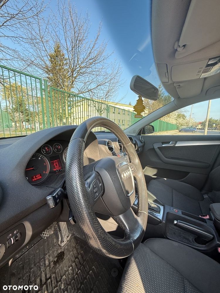 Audi A3 Sportback 2.0 TDI Ambition S tronic - 8