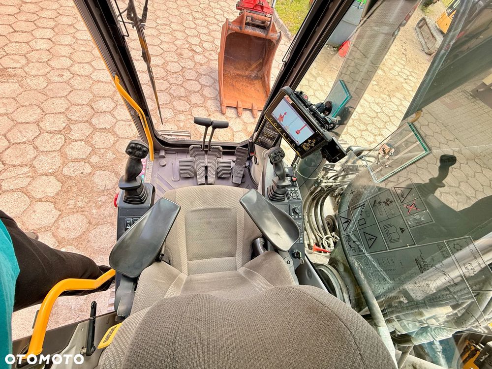 Volvo EC220EL koparka gąsienicowa, 3D Leica MCP80, głowica Engcon - 12