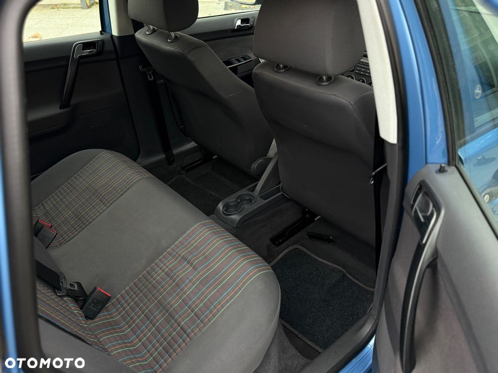 Volkswagen Polo 1.4 16V Comfortline - 19