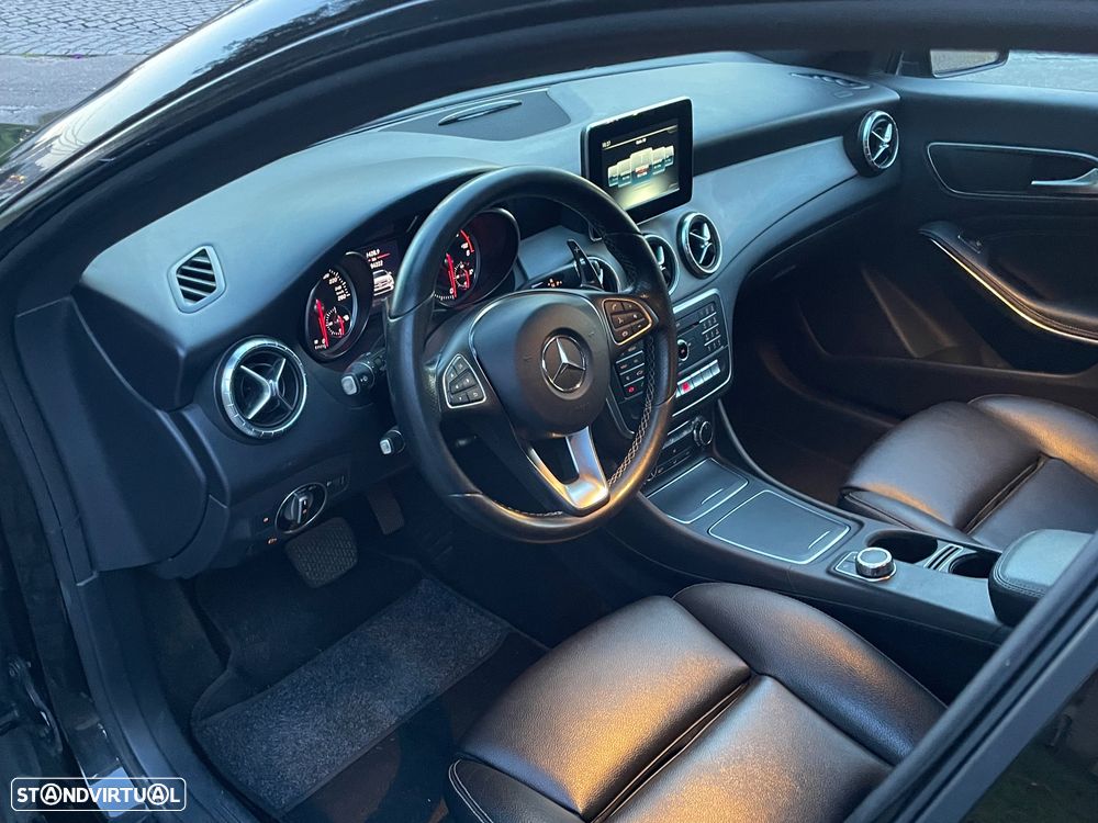 Mercedes-Benz CLA 180 - 20