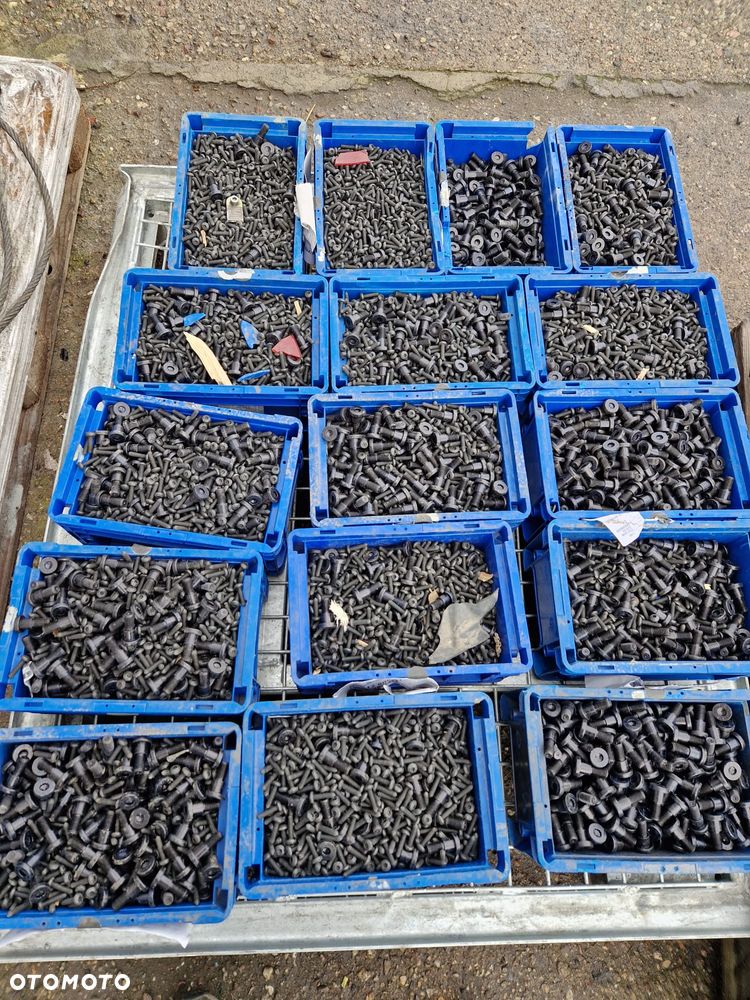 śruby samochodowe - 1