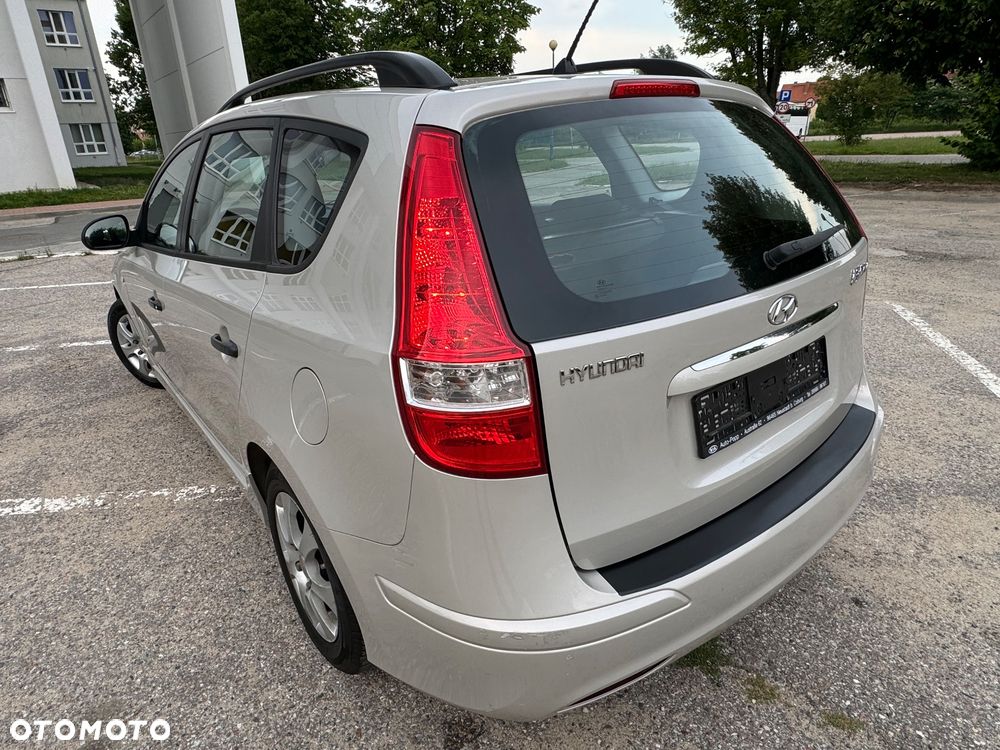 Hyundai i30 1.4 Team 08 - 14