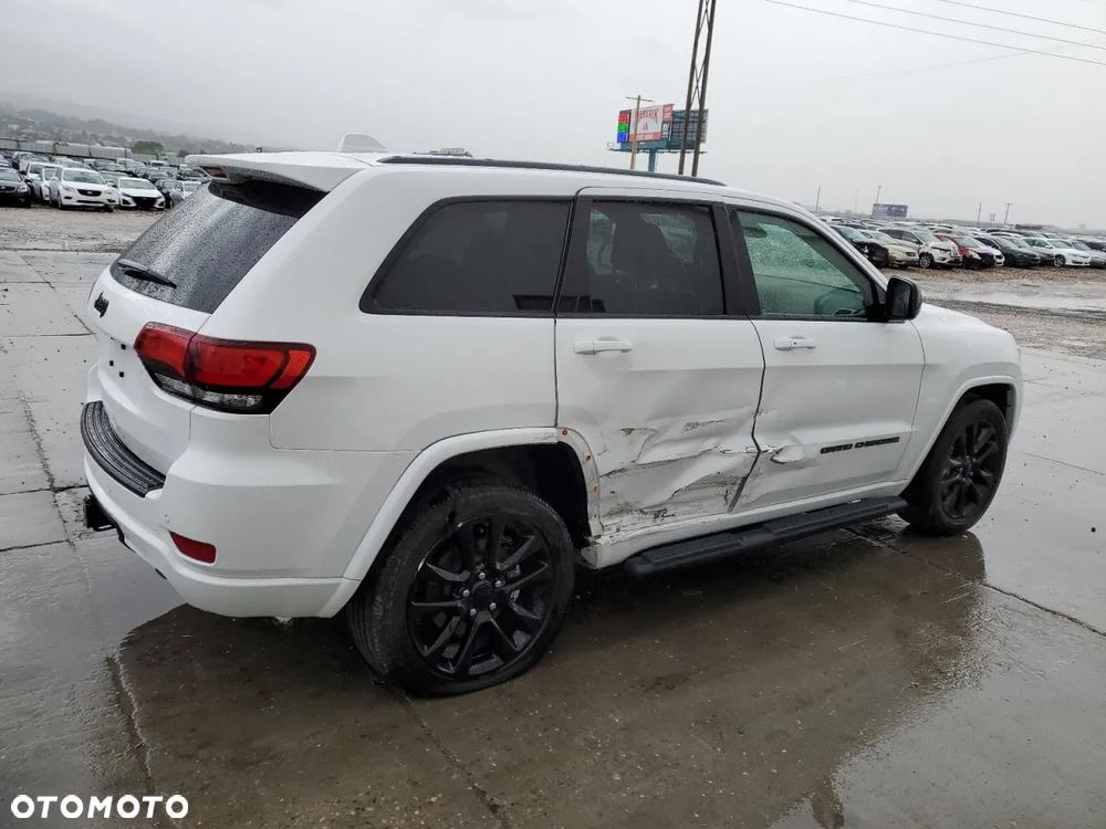 Jeep Grand Cherokee - 4